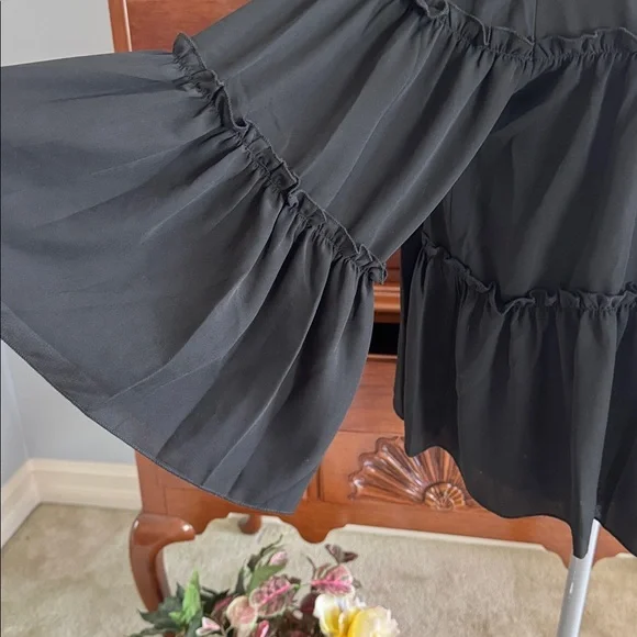 Patrizia Luca Milano Black Ruffled Blouse Size Medium - Picture 4 of 12